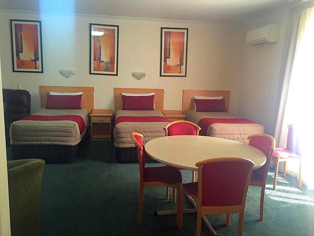 Abel Tasman Motor Inn Dubbo Exterior photo